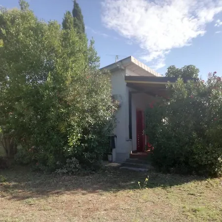 Charming House In The Heart Of Μεντουλίν