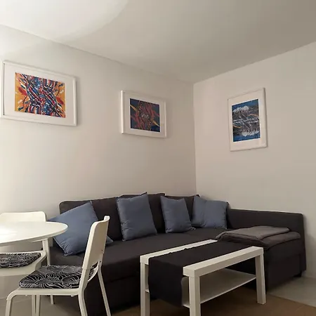 Charming House In The Heart Of * Μεντουλίν